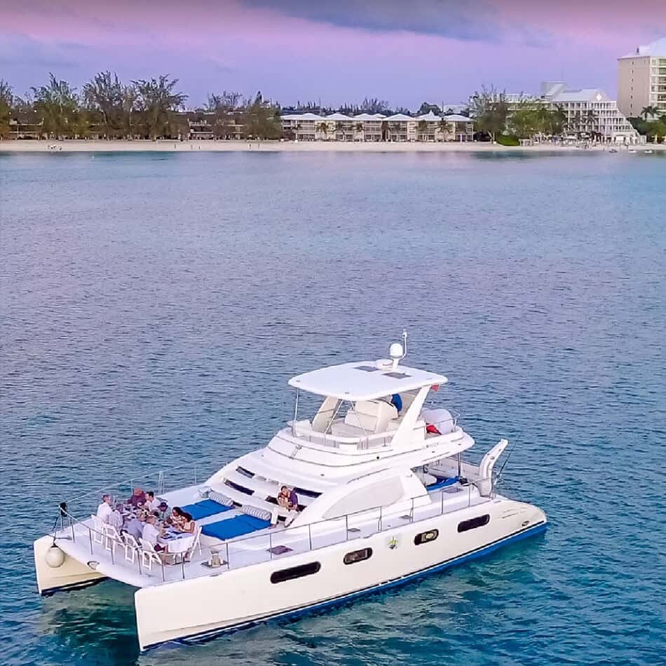 47' Luxury Power Catamaran — photo 2